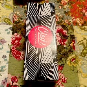 Brand new sketchers flats! Memory foam, air cooled flats. Super cute print